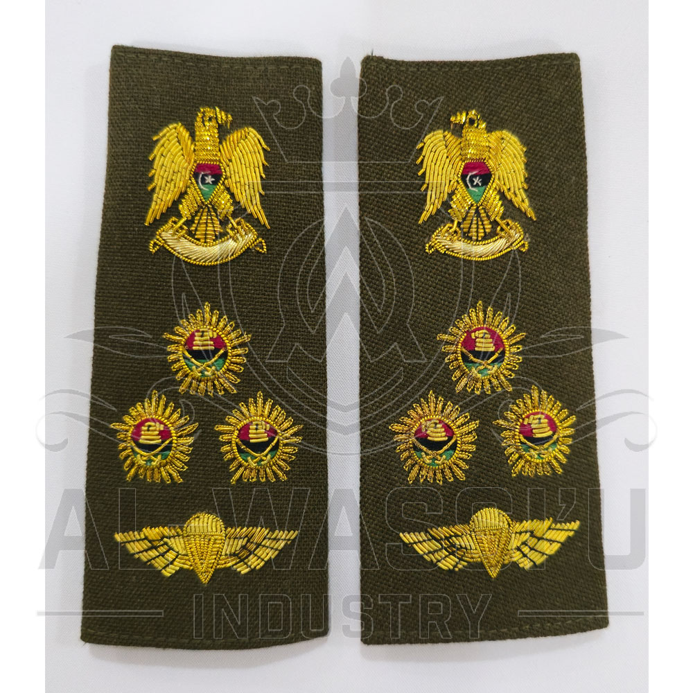Epaulettes