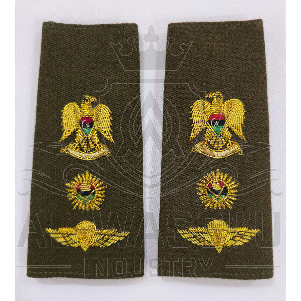 Epaulettes