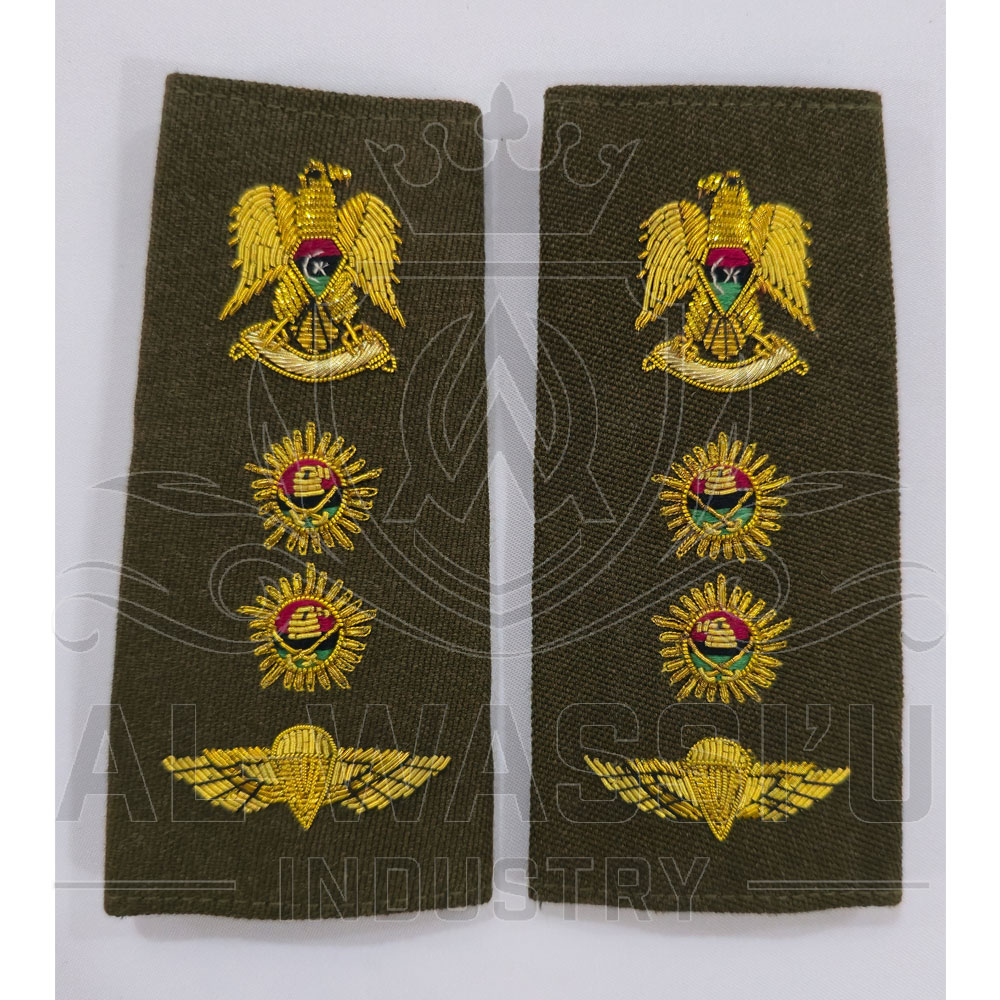 Epaulettes